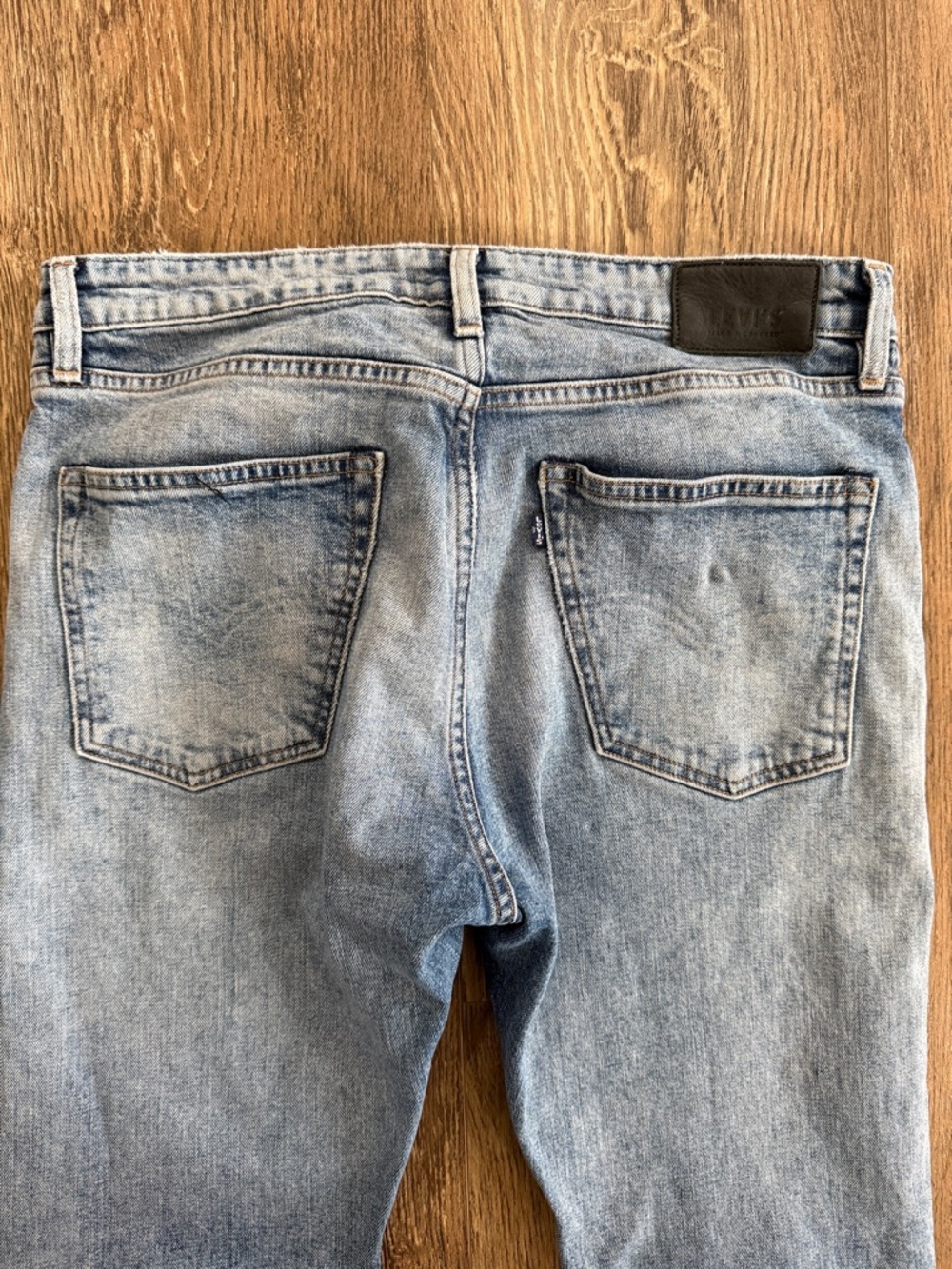 Levi's Men's Straight Light Blue Denim Jeans 32/32 - Picture 6 of 8